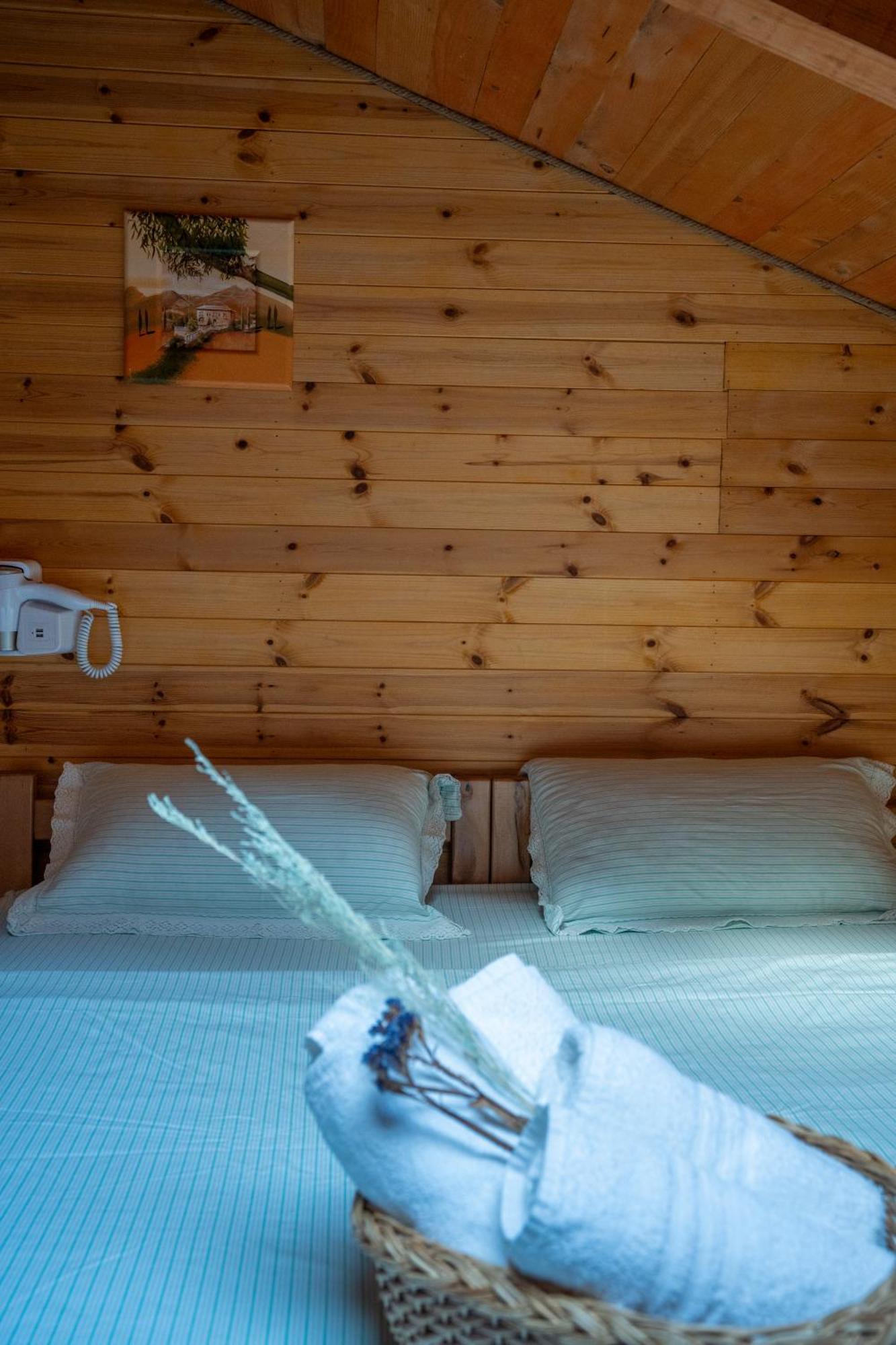 Bee Eco Guest House Moll' e Shoshit Esterno foto