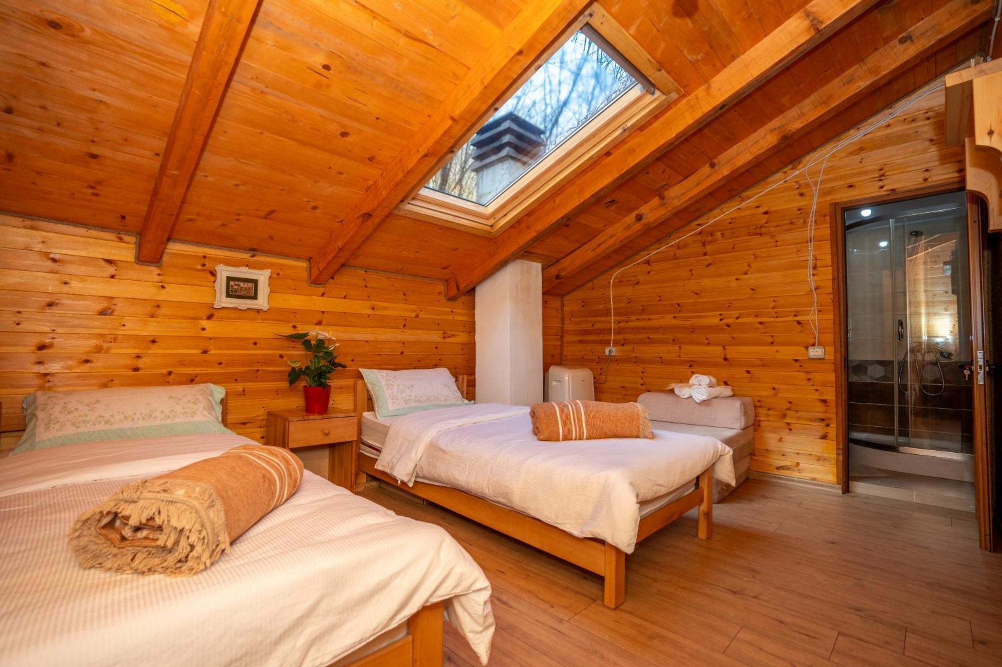 Bee Eco Guest House Moll' e Shoshit Esterno foto